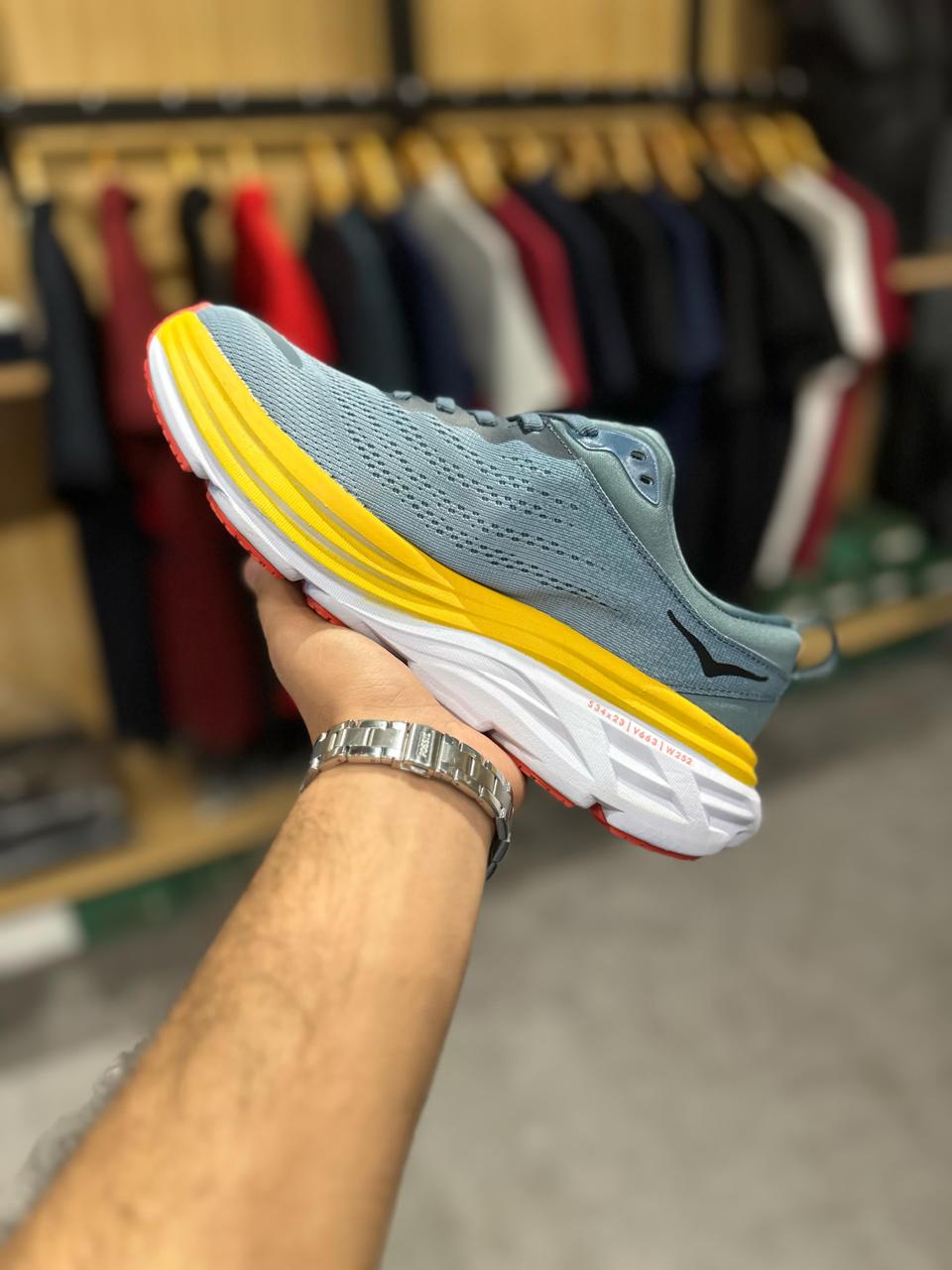 Hoka Bondi 8