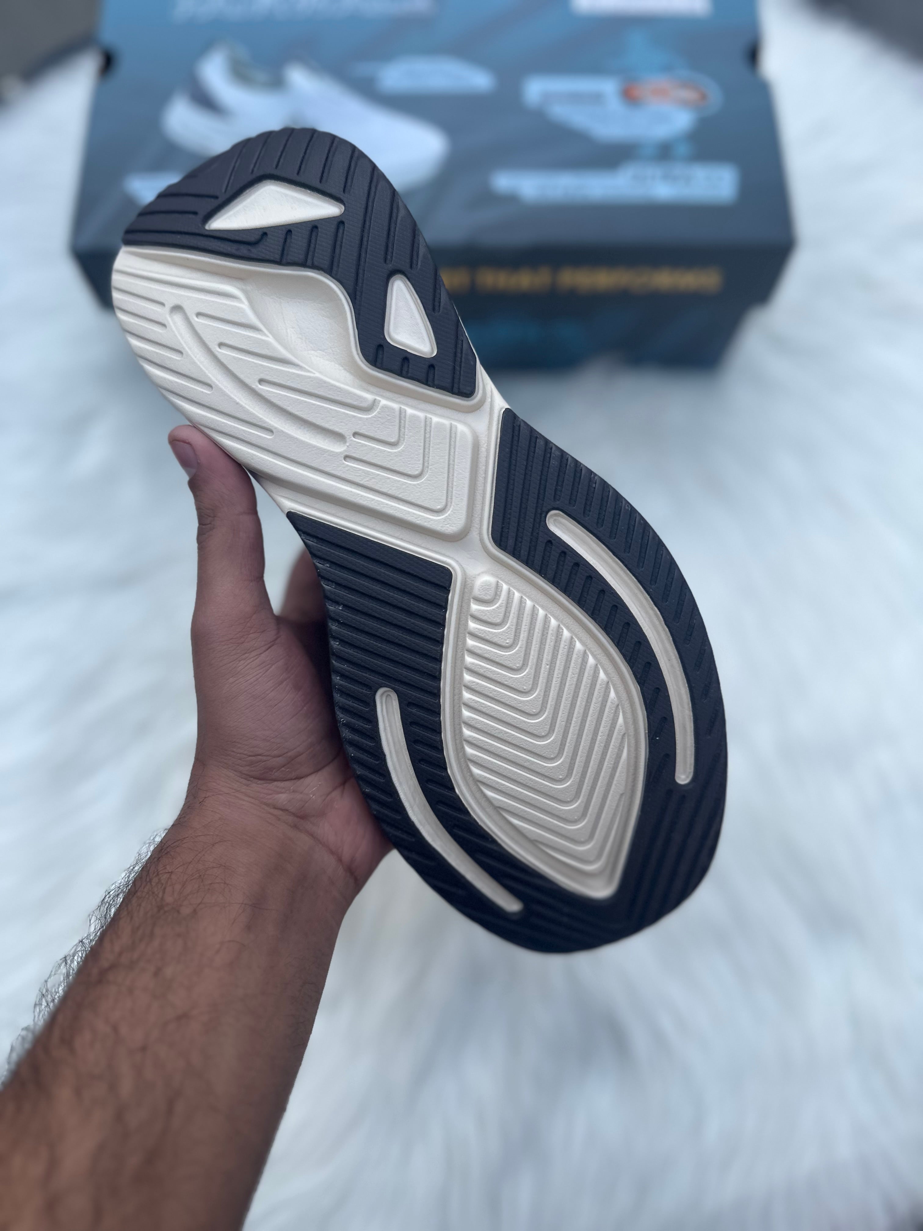 Marks Fairwale Carbon Infused Hyperboost