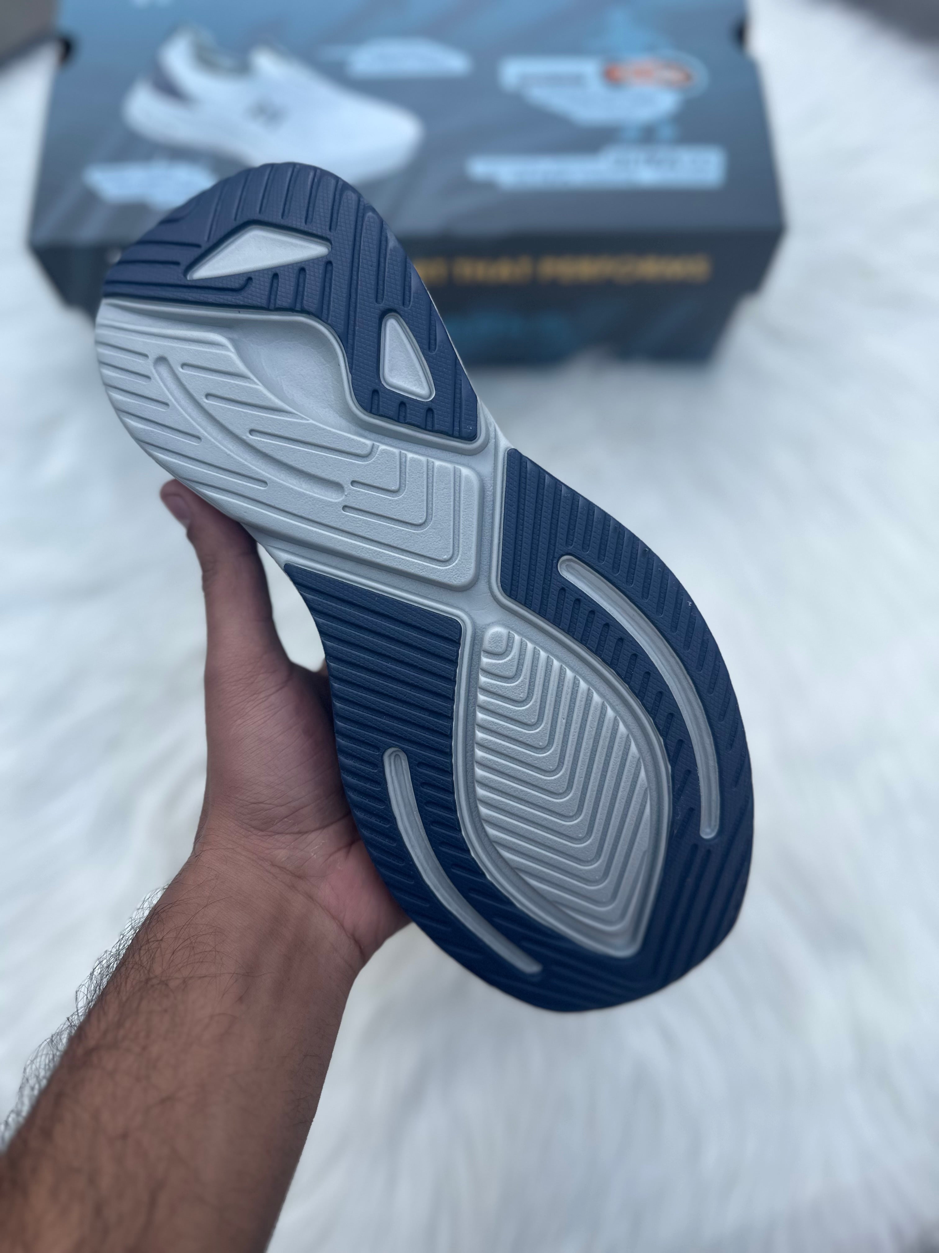 Marks Fairwale Carbon Infused Hyperboost