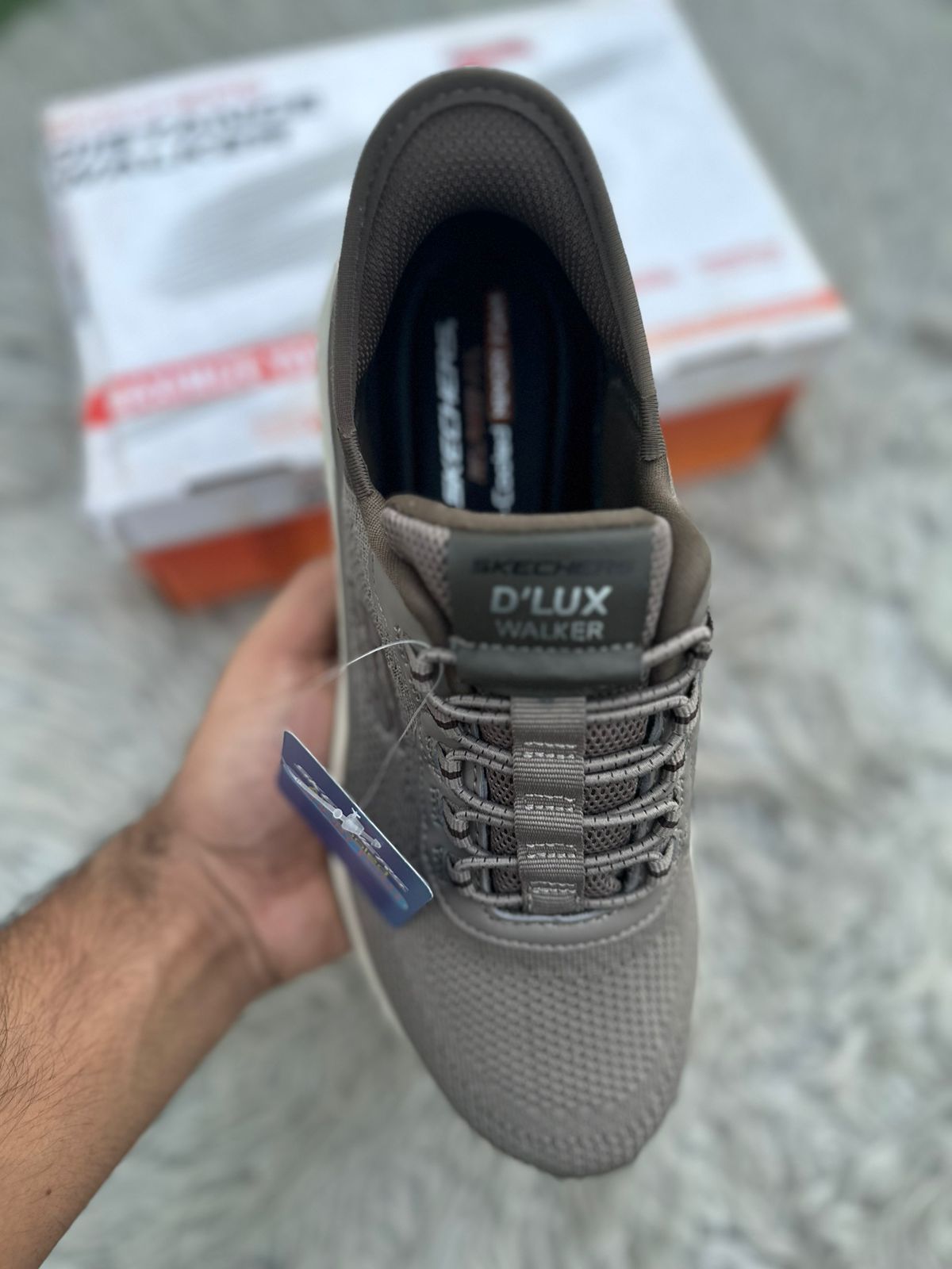 Skechers Deluxe Walker