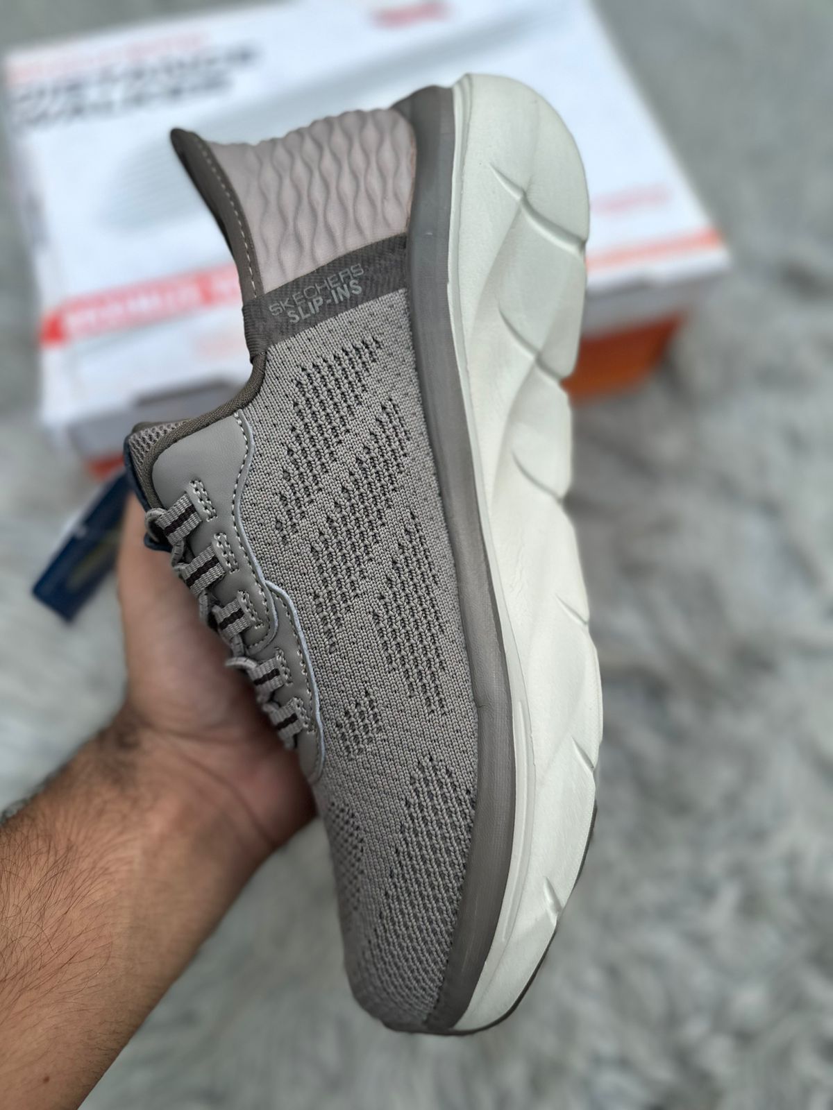 Skechers Deluxe Walker