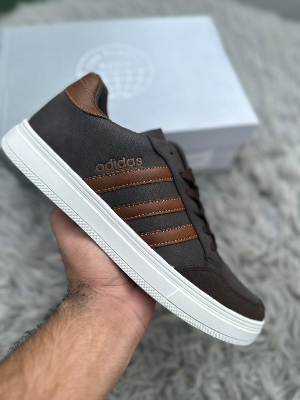 AD 3-Stripes Sneakers - Brown