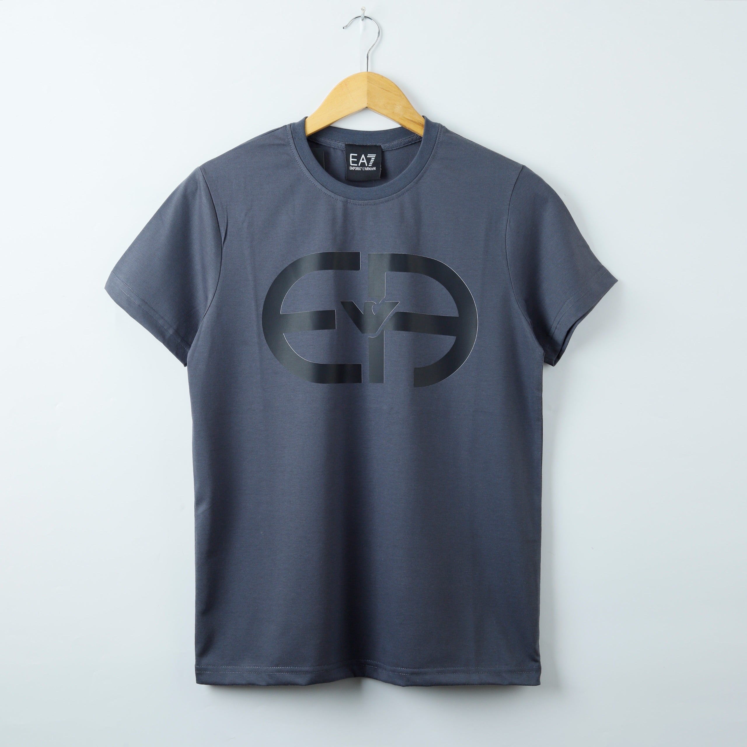 EA7 T-shirt